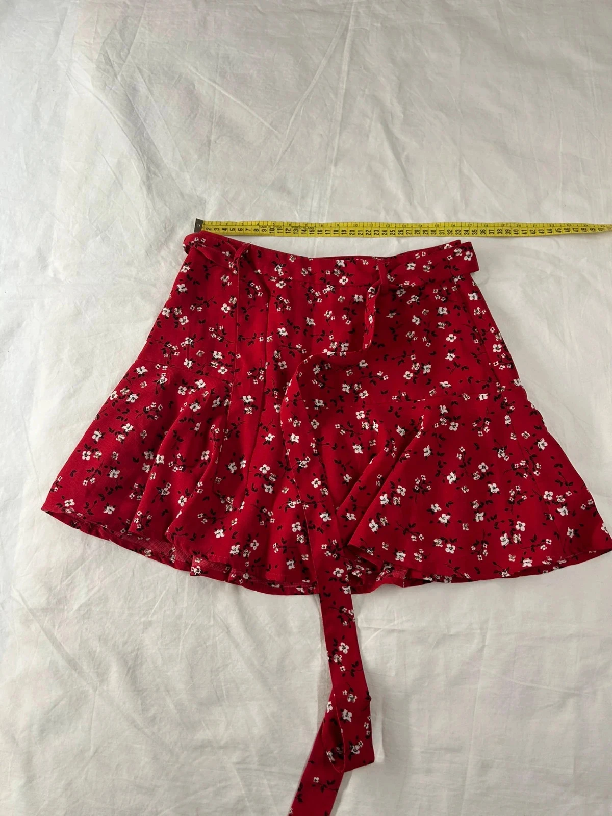 Minijupe rouge Stradivarius taille S